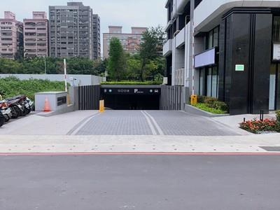 新北大樓法拍-1