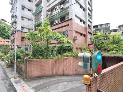 台北內湖法拍大樓-6