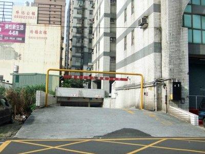 桃園平鎮法拍大樓-7