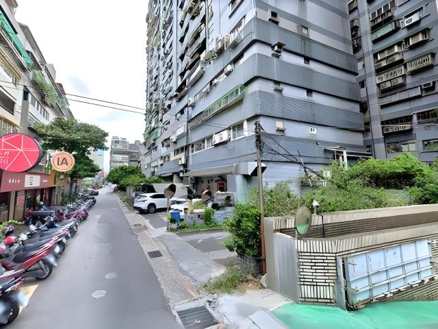 台北松山法拍大樓-9