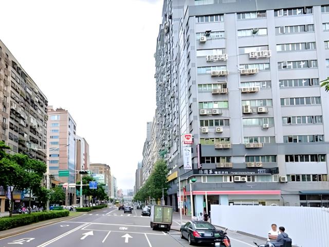台北松山法拍大樓-6