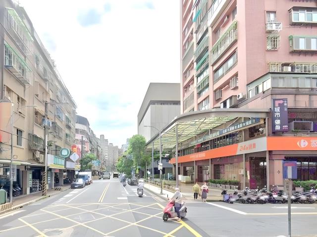 新北中和大樓法拍-7