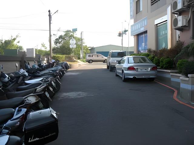 桃園平鎮法拍大樓-4