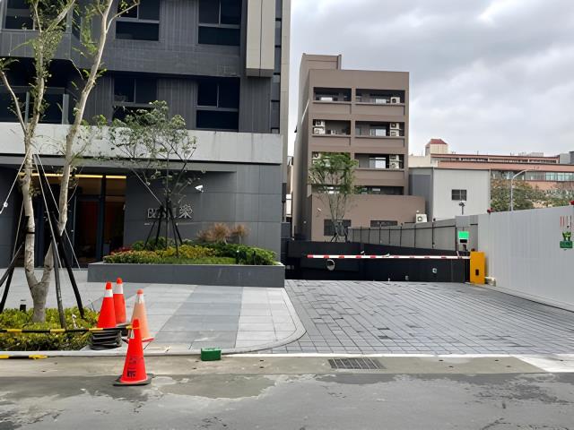 桃園桃園區法拍大樓-3