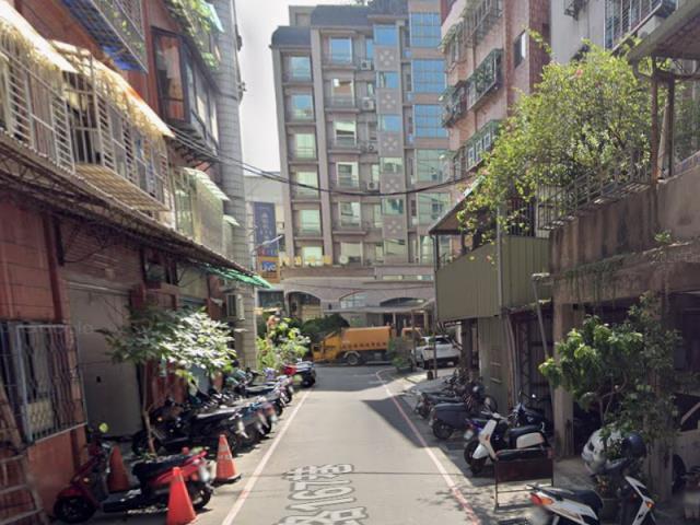 蘆洲拍賣公寓-7