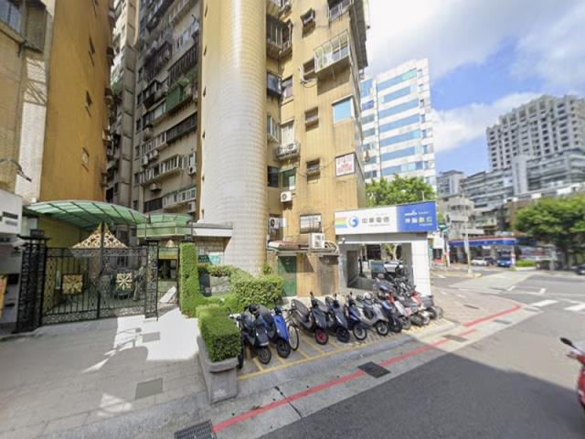 台北信義區法拍大樓-2