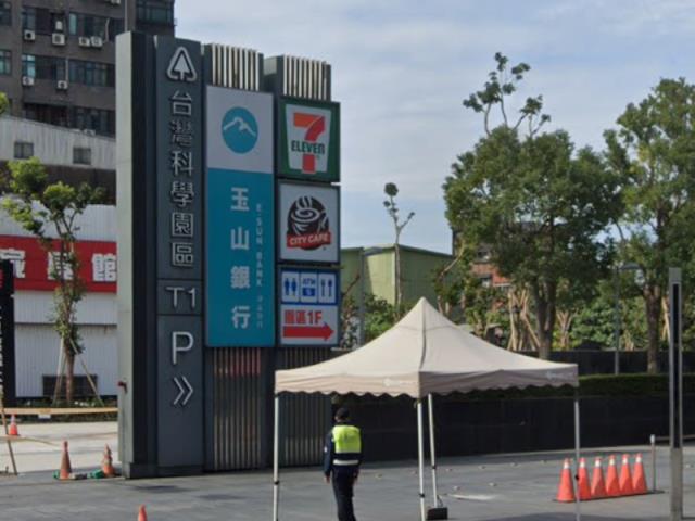 新北大樓法拍-6