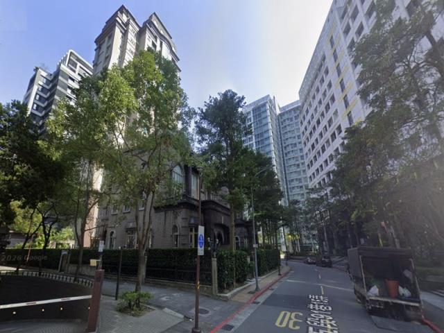 台北信義區拍賣大樓-7