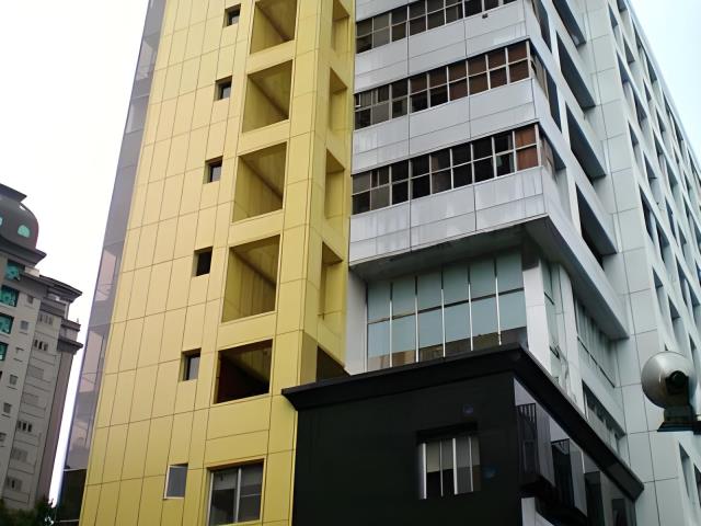 台北信義區拍賣大樓-3