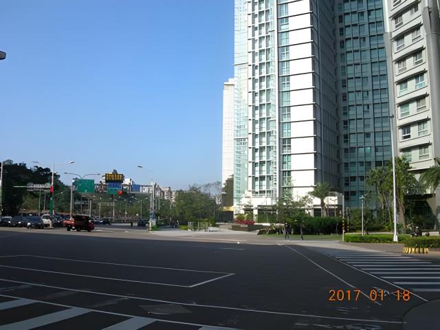 台北信義區大樓法拍-1
